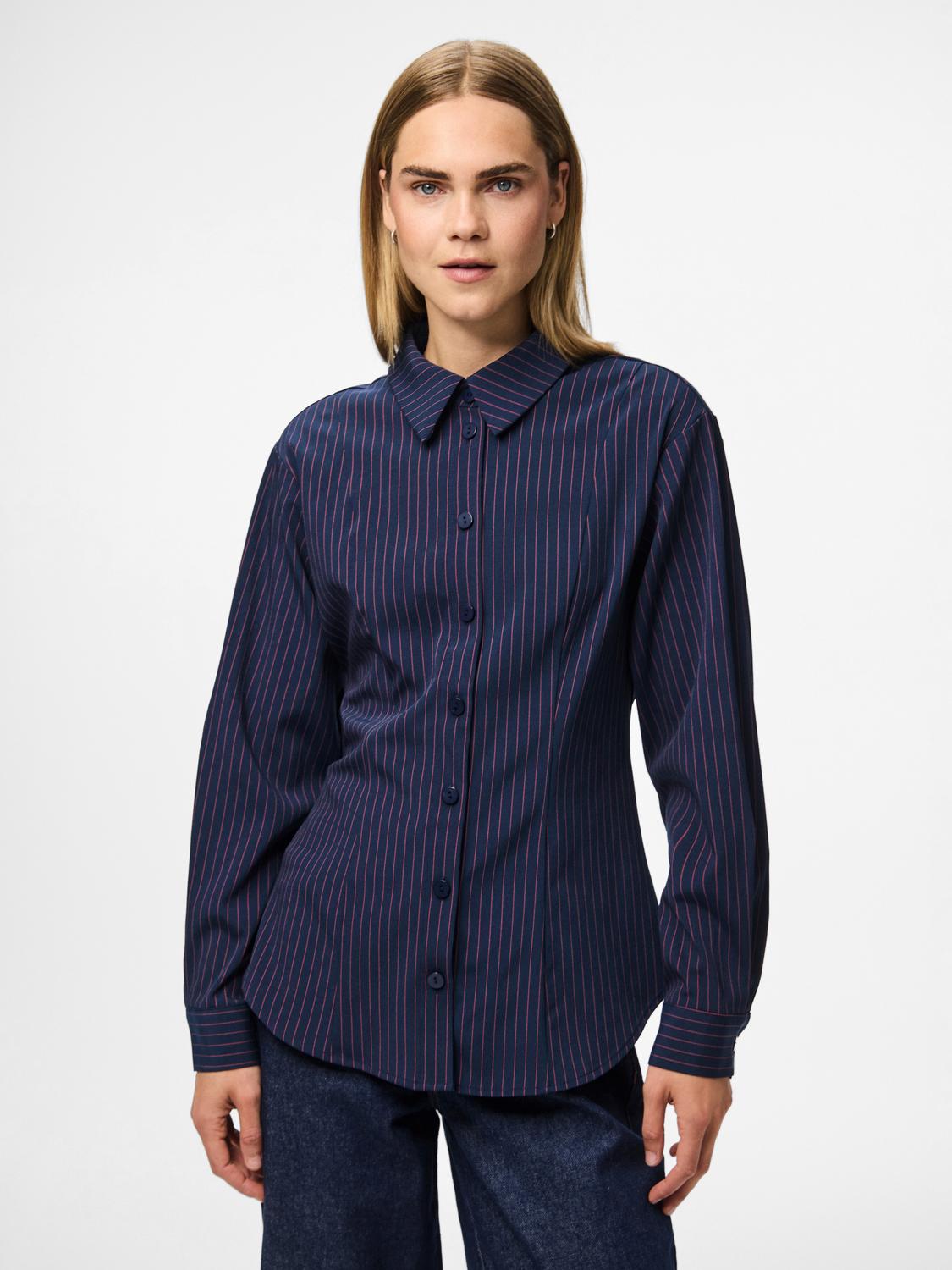 model_shot-front